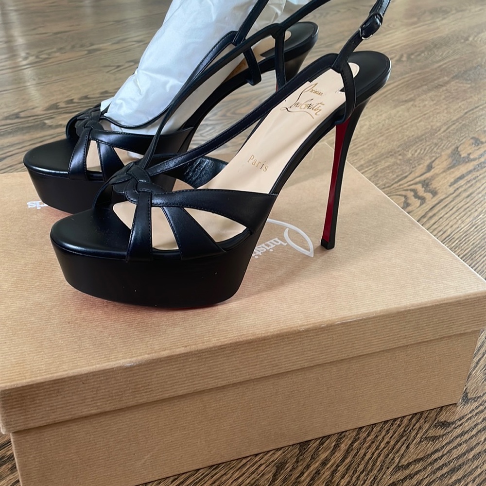 NWT Christian Louboutin Sandals